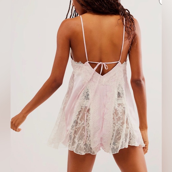 🔥🔥HOST PIC🔥🔥 You’re An Angel Romper - Picture 6 of 16